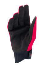 Luvas Stella A-Dura Rain Femininas Alpinestars, Vermelho Fluo e Pretas, vista da palma com palma em camurça sintética, punho em neoprene canelado com fecho de pulso em gancho e laço, luvas de ciclismo impermeáveis