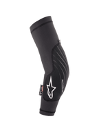 Alpinestars Youth Paragon Lite, cotoveleiras para jovens, pretas, proteção leve para BTT, manga de malha respirável com logótipo de estrela branco e marca Paragon LITE, design ergonómico curvo com painel frontal durável
