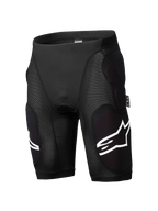 Alpinestars A-Impact Plasma Protection Shorts, calções de proteção para BTT, pretos, proteção integrada contra impactos nas ancas e coxas, painéis texturizados com nervuras, pormenores de logótipo branco, material elástico respirável e justo ao corpo