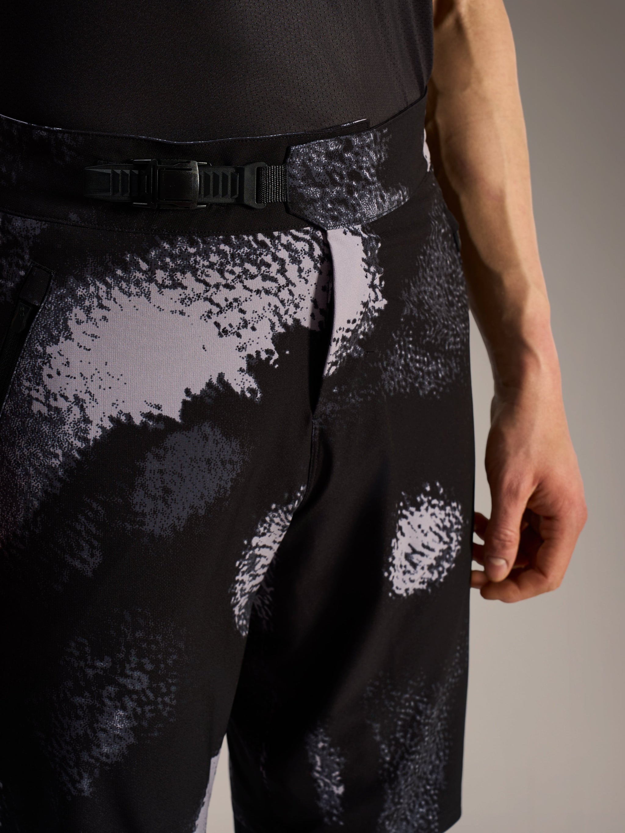 Alpinestars A-Dura Ride Shorts in Black Camo featuring a ratchet waist closure and durable fabric for mountain biking.