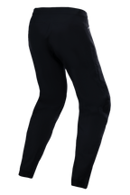Alpinestars Stella A-Dura Waterproof Pant Feminina, calças de ciclismo BTT, pretas, vista traseira de três quartos, com membrana impermeável de 3 camadas e tecido elástico em 4 direções para trilhos