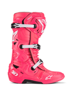Botas Alpinestars Tech 10, botas de corrida de motocross, rosa diva e branco, sistema de fivela tripla, proteção com certificação CE, design angular texturizado com logótipos de estrela brancos e sola robusta preta