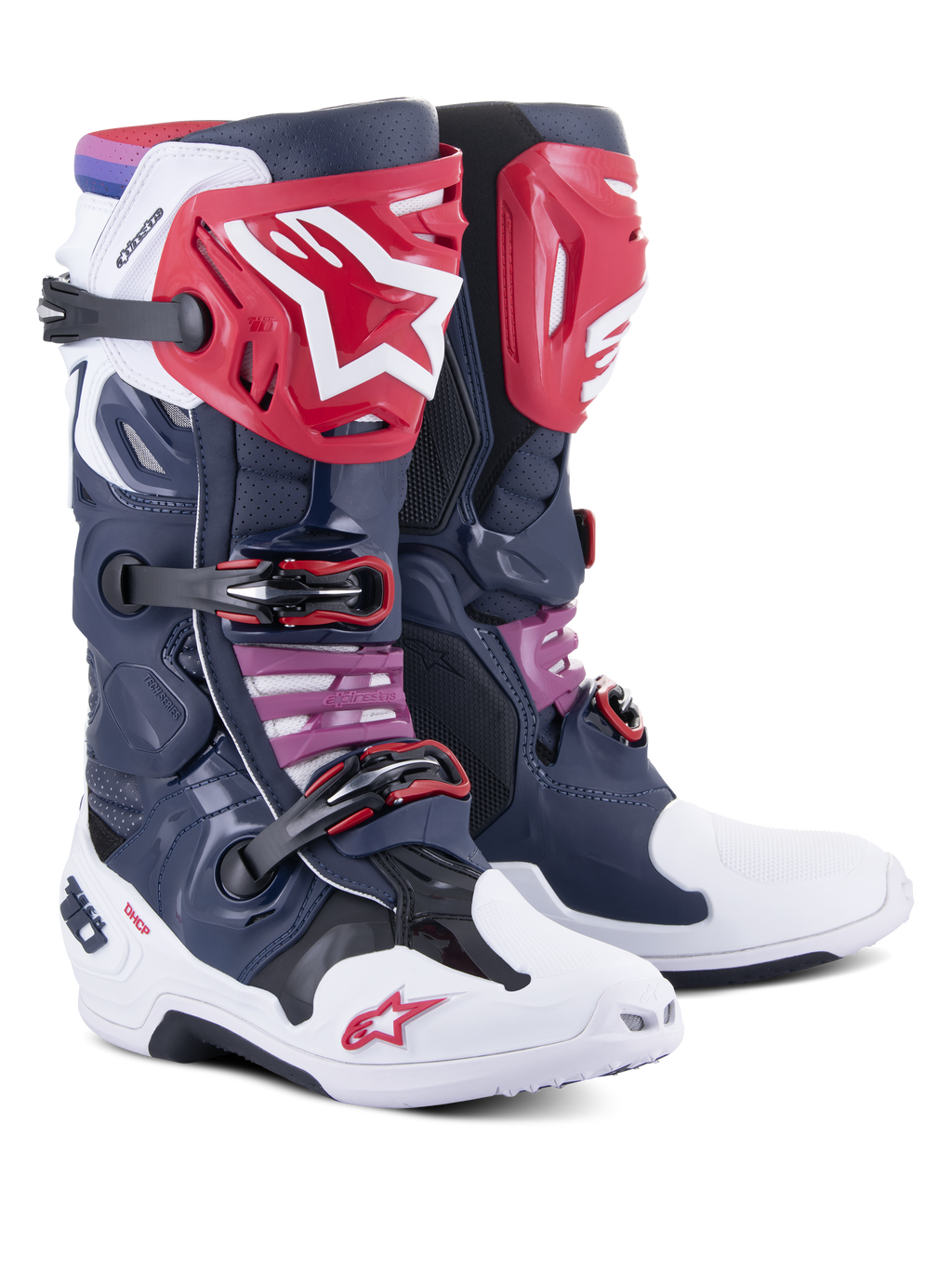 Alpinestars Tech 10 Supervented Boots, botas de motocross, Night Navy White Rainbow, com caneleiras vermelhas e logótipo de estrela branca, múltiplas fivelas pretas e painéis de malha perfurada para um elevado fluxo de ar