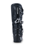 Botas Alpinestars 2026 Tech 7 Enduro Drystar®, botas de motocross, pretas, vista traseira com o logótipo Alpinestars a branco na panturrilha, painéis de proteção TPU duráveis e construção robusta para condução off-road e enduro