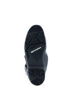 Botas Alpinestars 2026 Tech 7 Enduro Drystar®, pretas, vista inferior da sola enduro especializada de composto duplo, com padrões de rasto geométricos para aderência em todos os terrenos e logótipo Alpinestars a branco