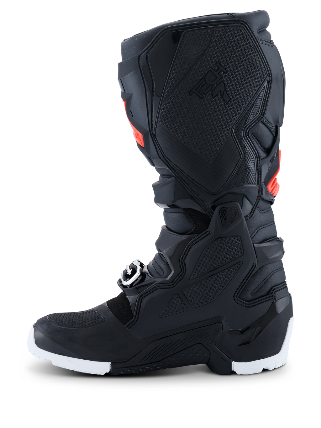 Botas Alpinestars 2026 Tech 7 Enduro Drystar®, botas de motocross para enduro, pretas com detalhes em vermelho fluo e branco, vista de perfil lateral realçando o painel de aderência medial em TPU com textura em favo de mel e sola branca, construção impermeável duradoura para desempenho em todo-o-terreno