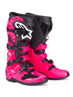 Botas Alpinestars Tech 7, botas de motocross, rosa diva e preto, com uma estrutura de TPU resistente, sistema de fecho com quatro fivelas e logótipo branco da Alpinestars em destaque, calçado de alto desempenho para todo-o-terreno