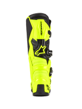 Botas de Motocross Alpinestars Tech 7, Amarelo Fluo e Preto, vista traseira a mostrar a construção protetora em TPU e a proteção de calcanhar, logótipo Alpinestars proeminente, design vibrante de alta visibilidade para desempenho off-road