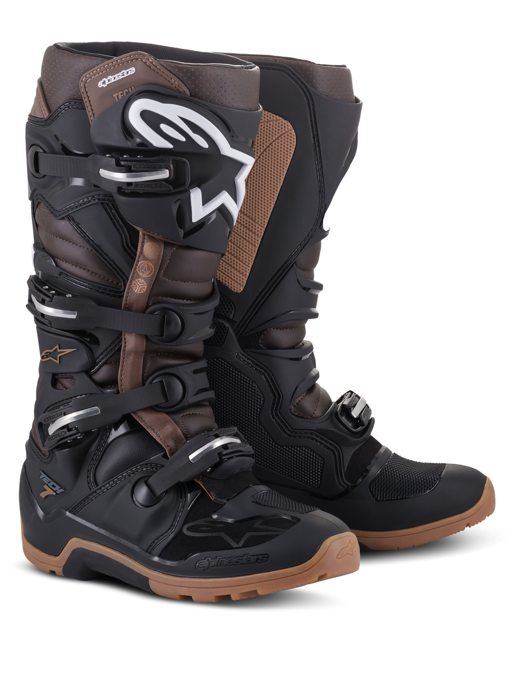 Botas Alpinestars Tech 7 Enduro, pretas e castanho escuro, botas de motociclismo todo-o-terreno com logótipo Alpinestars branco na canela, sistema de fecho de quatro fivelas e solas beges robustas