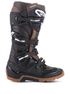 Alpinestars Tech 7 Enduro Boots, botas de motociclismo todo-o-terreno, pretas e castanho escuro, múltiplas fivelas ajustáveis, sola de enduro robusta, construção protetora para a prática de enduro e motocross