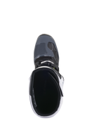 Botas Alpinestars Tech 5, botas de motocross, pretas, cinzento escuro e branco, vista superior para o interior da bota, mostrando o interior almofadado e a biqueira texturizada, calçado de proteção profissional para corridas todo-o-terreno