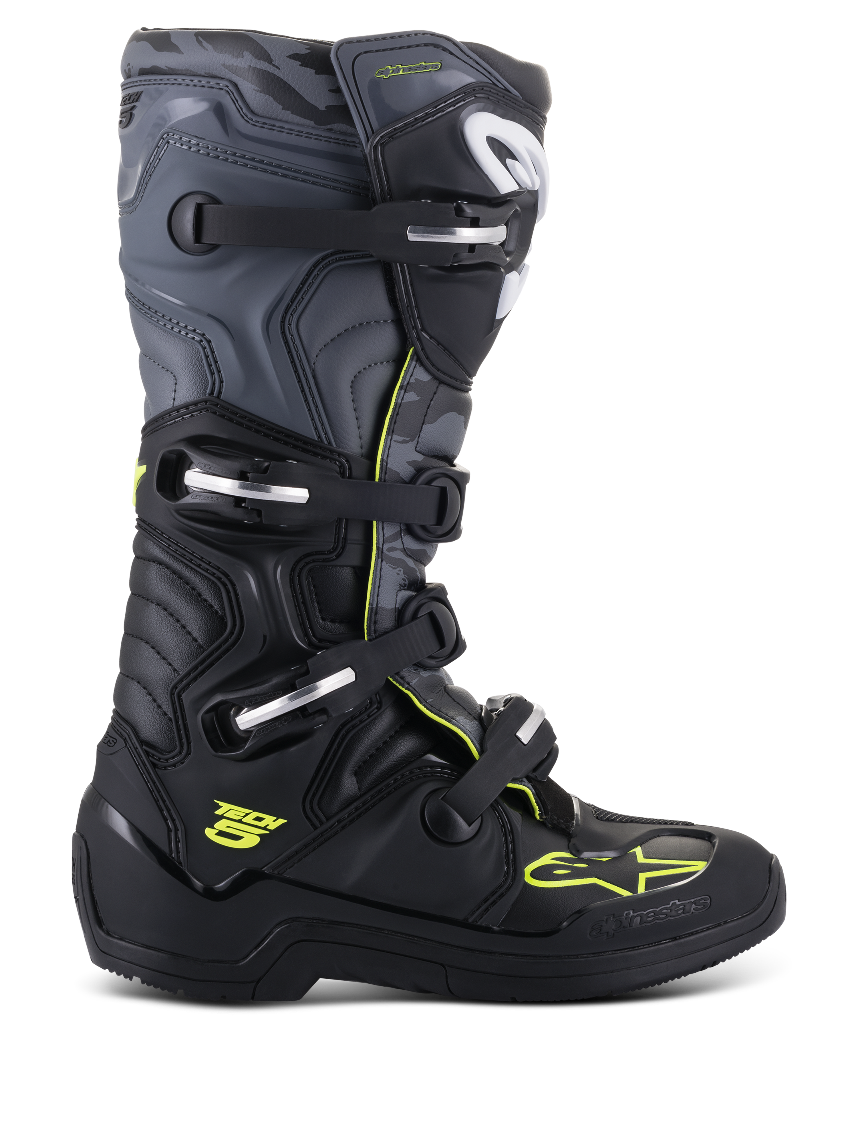 Botas Alpinestars Tech 5, botas de motocross e todo-o-terreno, vista lateral de perfil, pretas e cinzento 'cool' com detalhes em amarelo néon, padrão camuflado, fivelas ajustáveis e sola protetora robusta.