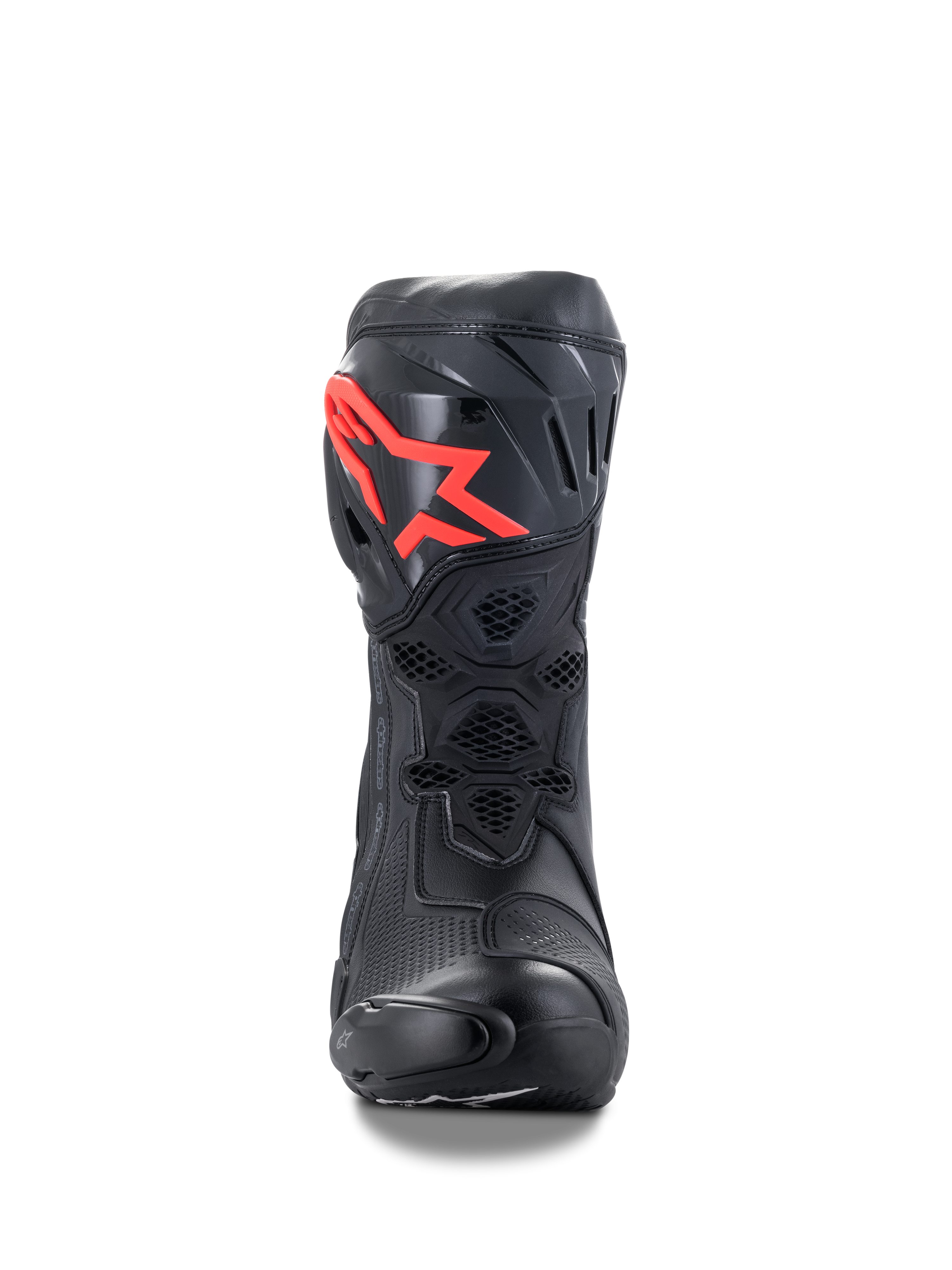 Botas Alpinestars Supertech R, botas de motociclismo de alta performance para competição, pretas com logótipo vermelho, vista frontal com placa de canela protetora em TPU, ventilação em malha de favo de mel e design aerodinâmico de corrida