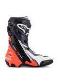 Botas Alpinestars Supertech R, calçado de motociclismo de corrida de alto desempenho, pretas, vermelho fluo, brancas e cinzentas, vista de perfil mostrando a placa de canela em TPU e o slider frontal, design aerodinâmico com logótipos destacados para uso em pista e estrada.