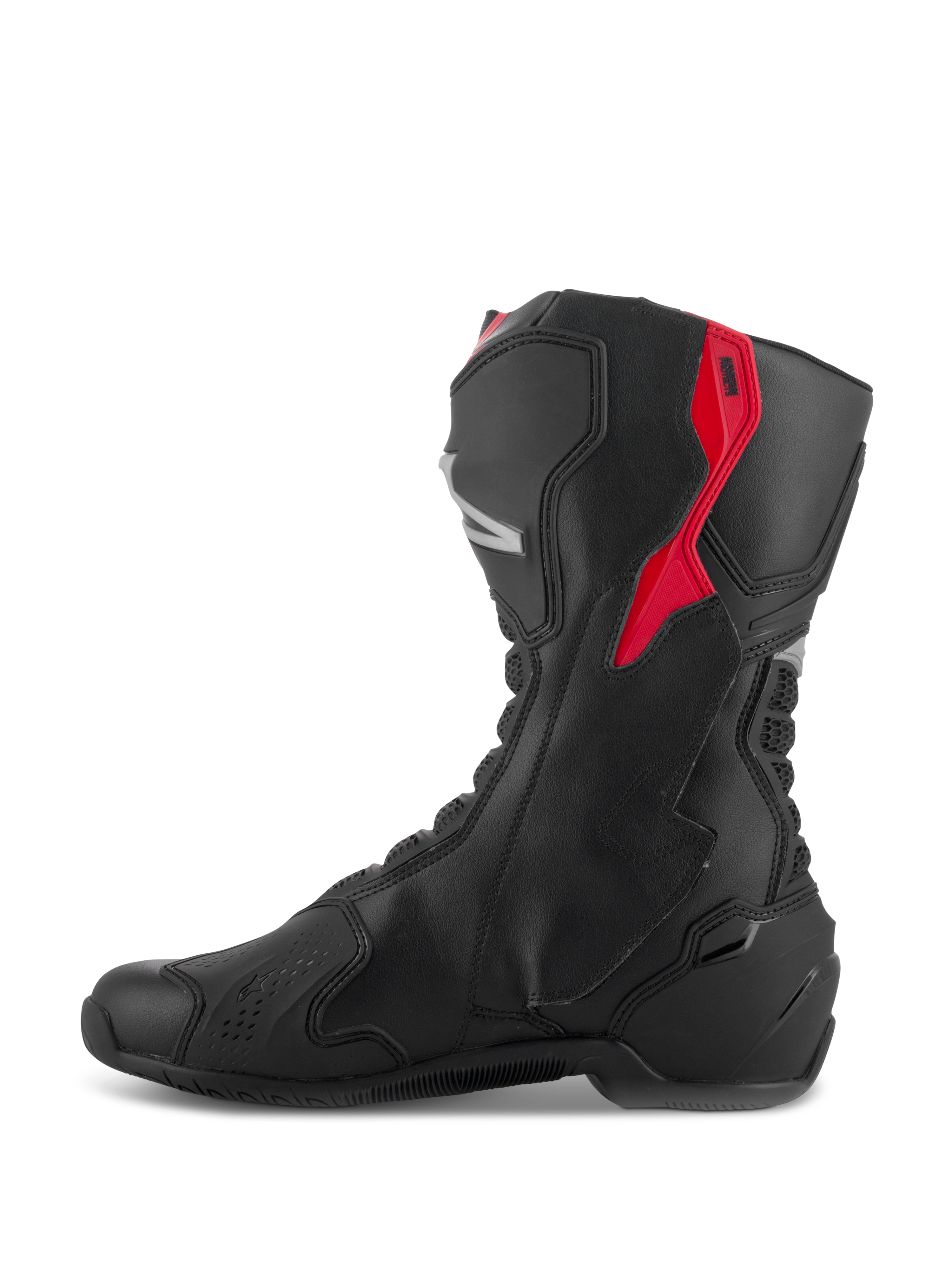 Botas Alpinestars SMX-6 V3, botas de performance para motociclismo, pretas com detalhes em vermelho e prateado, vista de perfil lateral mostrando a construção em microfibra e os painéis de proteção em TPU, design derivado das corridas para desempenho em pista e estrada
