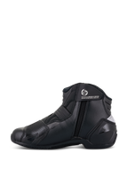 Alpinestars Stella SMX-1 R V2 Boots, botas de motociclismo para mulher, pretas, bota de cano baixo de alta performance, vista de perfil lateral com fecho de correr, alça de tornozelo com logótipo e construção em microfibra com proteção de calcanhar em TPU