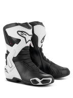 Botas Alpinestars Stella SMX-6 V3 Drystar®, botas de condução de performance para mulher, brancas e pretas, com placas de canela protetoras em TPU, suportes laterais para o tornozelo e sliders integrados, design desportivo com logótipo Alpinestars em destaque e detalhes em malha