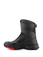 Botas Alpinestars RT-7 Drystar®, botas de turismo para motociclismo, pretas e vermelhas, vista de perfil lateral com logótipo Drystar, almofada de mudança reforçada e sola durável com relevos e pormenores vermelhos para condução de aventura