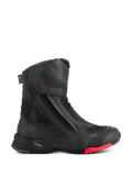 Botas Alpinestars RT-7 Drystar, botas de mototurismo, pretas com detalhe vermelho na sola, impermeáveis e respiráveis, perfil lateral com fecho de correr lateral e velcro, painéis têxteis texturizados com pontos refletores, sola robusta com relevos, construção sintética avançada