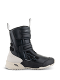 Alpinestars Stella RT-7 Touring Drystar, botas de motociclismo de turismo femininas, pretas e brancas, com três tiras de Velcro ajustáveis, puxadores dianteiros e traseiros, e sola de garras robusta com estrutura de suporte TPF