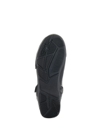 Alpinestars Superfaster Shoes, pretos, vista inferior apresentando a sola de borracha com padrões de rasto e aderência técnica, incluindo o logótipo e a marca Alpinestars, concebidos para estabilidade na condução de motociclos.
