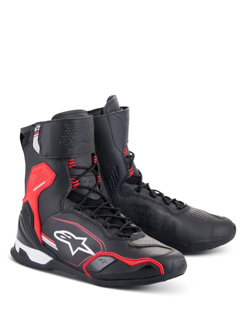 Sapatos Alpinestars Superfaster, sapatos de motociclismo, pretos, vermelho vivo e brancos, design de cano alto com sistema de atacadores rápidos, proteção reforçada no tornozelo e calcanhar, com logótipo Alpinestars e construção em microfibra técnica