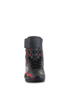 Alpinestars Superfaster Shoes, sapatos de motociclismo de cano alto, pretos com detalhes em vermelho vivo e branco, vista frontal com sistema de atacadores rápidos, correia de proteção na canela com logótipo de estrela gravado e zona dos dedos reforçada.