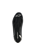 Sapatos Alpinestars Stella Faster-4 Drystar para Mulher, sapatos de motociclismo, pretos, vista da sola mostrando a sola de borracha texturizada com o logótipo e a marca Alpinestars em branco, concebida para aderência e durabilidade superiores.