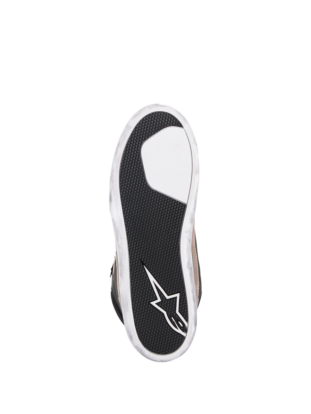 Alpinestars J-6 Waterproof Shoe, sapato de motociclismo, Preto Flint Branco, vista inferior da sola com borracha preta texturada para aderência, logótipo da estrela Alpinestars em branco no calcanhar e bordas brancas com efeito desgastado