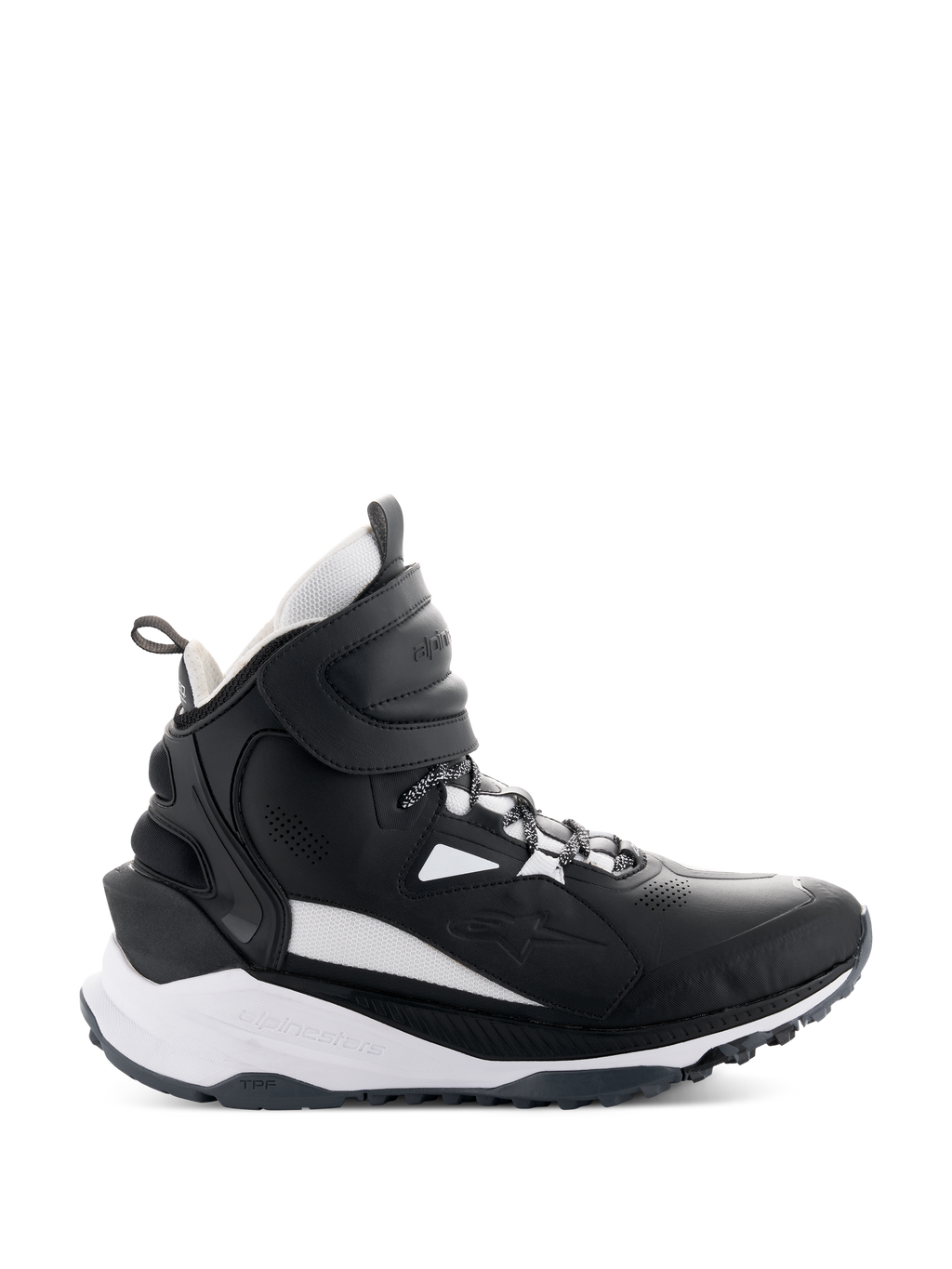 Sapatos Alpinestars Speedstreet, sapatilhas de motociclismo de cano alto, pretas e brancas, vista lateral com uma tira larga de velcro no tornozelo, entressola branca espessa com marcas Alpinestars e TPF, e sola de borracha robusta para condução urbana