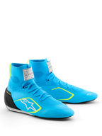 Sapatos Alpinestars Supertech K - FIA, sapatos de karting, azul claro com detalhes em preto e amarelo néon, parte superior tricotada de cano alto, logótipo Astars branco na lateral, contraforte do calcanhar em TPU preto, calçado de performance para desportos motorizados profissionais