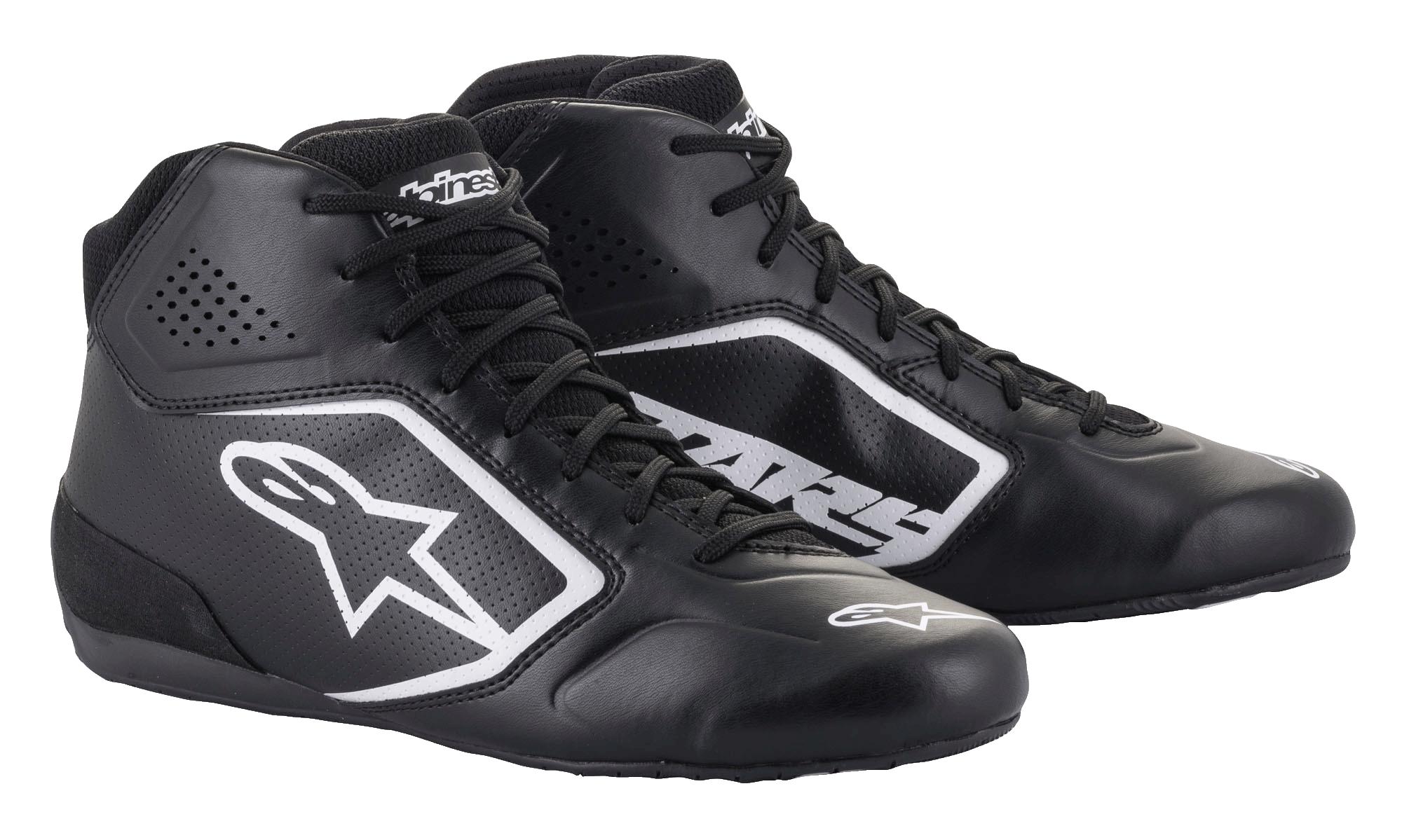 Sapatos Alpinestars Tech-1 K Start V2, sapatos de karting, pretos com logótipo Alpinestars branco, design de cano alto com painéis de microfibra perfurados e solas de competição planas, visual elegante inspirado no desporto motorizado