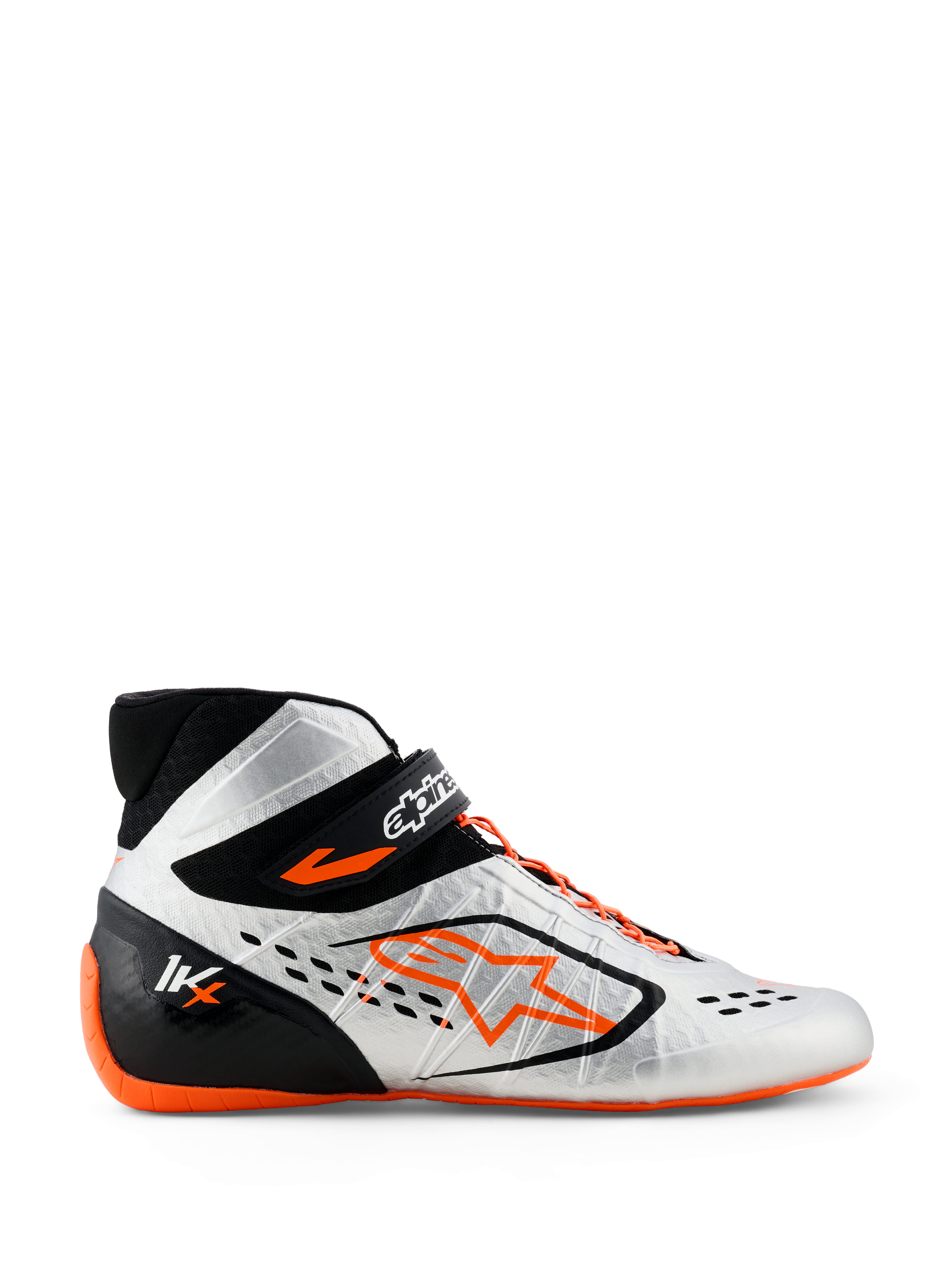 Sapatos Alpinestars Tech-1 KX V3, sapatos de karting, prateado, preto e laranja fluorescente, vista de perfil com construção termo-soldada sem costuras, atacadores assimétricos cor de laranja, logótipo Astar laranja em destaque na lateral e sola fina de borracha em laranja fluorescente