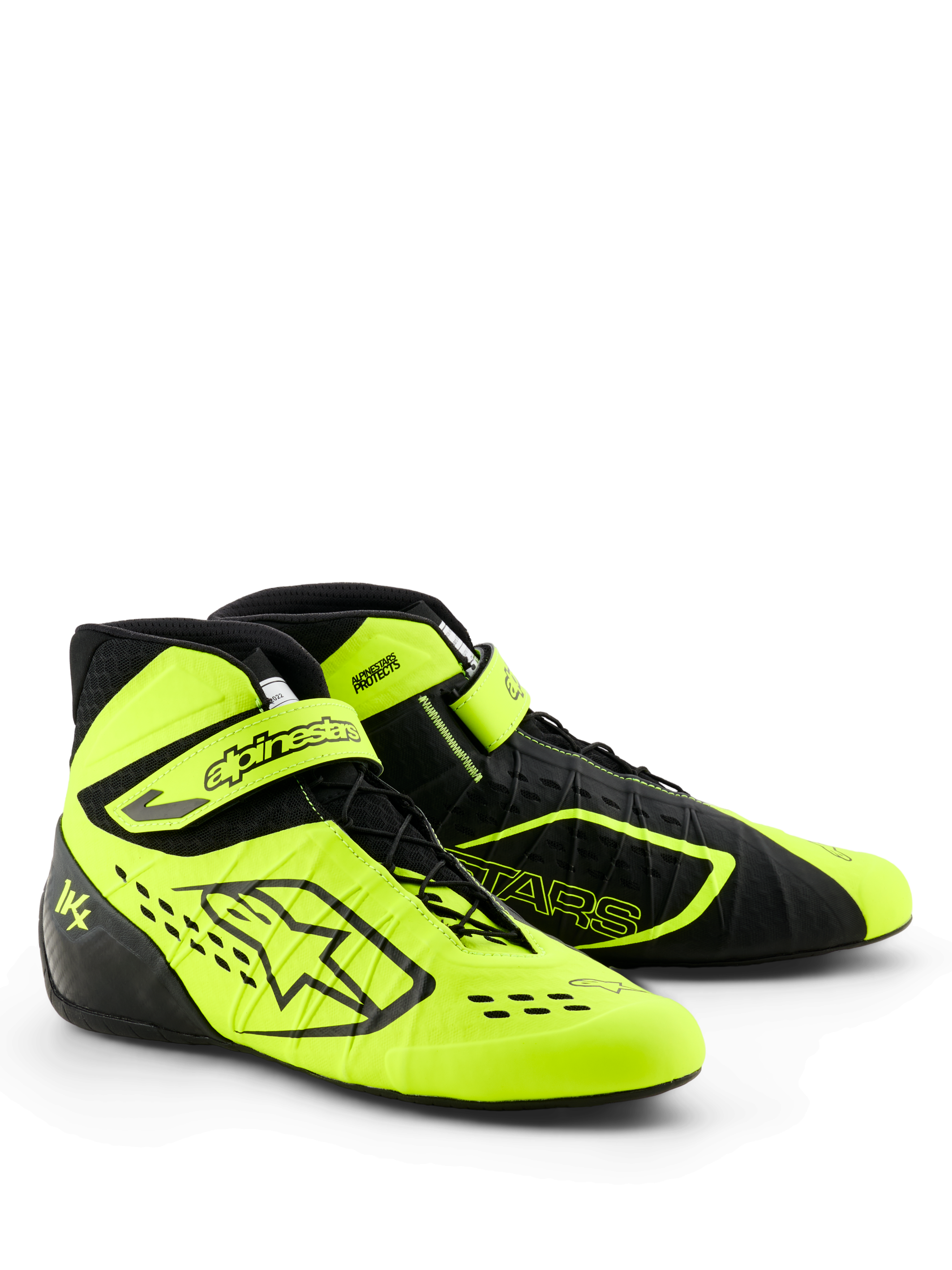 Alpinestars Tech-1 KX V3 Karting Shoes, pretos e amarelo flúor, perfil de desempenho elegante, atacadores assimétricos com tira ajustável no tornozelo, perfurações cortadas a laser para respirabilidade, construção termo-soldada leve, calçado de desporto motorizado com certificação FIA 8877-2022