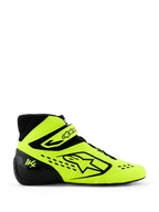 Sapatos de Karting Alpinestars Tech-1 KX V3, Amarelo Fluo e Preto, vista de perfil lateral com logótipo Alpinestars proeminente, correia de tornozelo ajustável e perfurações cortadas a laser para respirabilidade, calçado profissional de desporto motorizado.