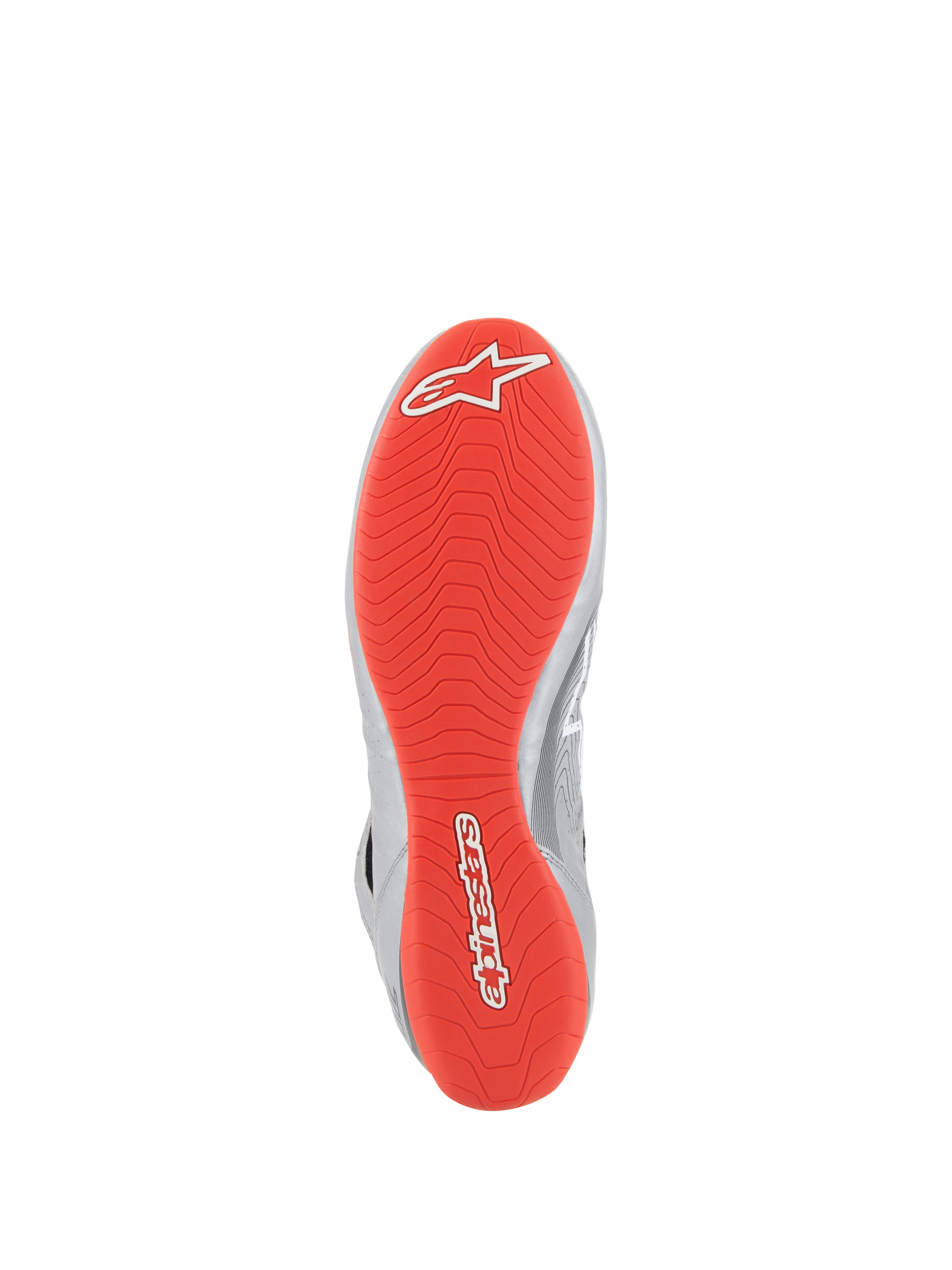 Sapatos Alpinestars Tech-1 Z V3 FIA, sapatos de automobilismo, cinzento escuro, preto e vermelho, vista inferior que mostra a sola de borracha vermelho brilhante com logótipos Alpinestars brancos, padrão de rasto assimétrico texturizado para aderência, detalhes em couro prateado na lateral