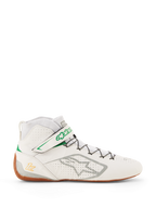 Alpinestars Tech-1 Z V3 Shoes FIA, sapatos de karting e de automobilismo, brancos com detalhes em verde e cor de goma, vista lateral com o logótipo Alpinestars prateado, parte superior em pele perfurada, silhueta de cano alto com sistema de laço rápido, design profissional para desportos motorizados