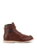 Sapatos Alpinestars Oscar Monty V2, botas de motociclismo em couro castanho, sola em cunha branca, biqueira moc toe, detalhe circular em relevo no tornozelo, calçado urbano de estilo heritage