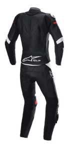 Alpinestars Stella GP Plus 2-Piece Leather Suit, preto, branco e vermelho brilhante, vista traseira, com marca Tech-Air Ready e logótipo Alpinestars na zona lombar, macacão de proteção ergonómico com painéis elásticos para corridas de motociclismo