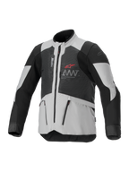 Alpinestars AMT-7 Air Jacket, casaco de moto ventilado, preto e branco, com painéis de ventilação MATRYX, bolsos com fecho e gola alta, design desportivo com logótipo Alpinestars vermelho