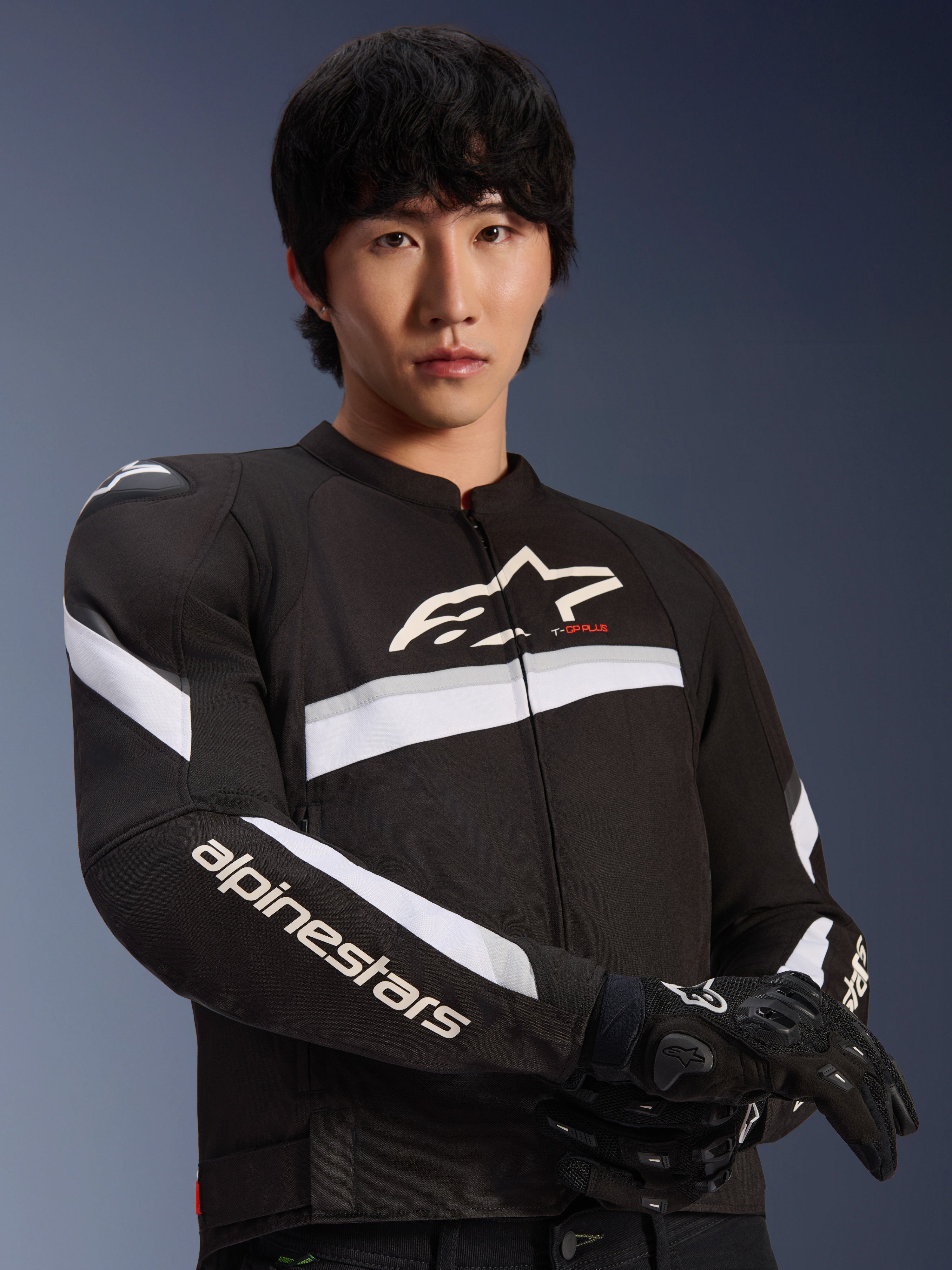 T-GP Plus R V4 - Black Motorcycle Jacket | Alpinestars®