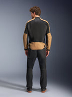 Alpinestars C-1 Air, casaco de moto urbano para homem, areia e preto, com painéis de malha técnica ventilada, vista traseira