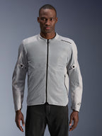 Alpinestars C-1 Air, casaco de moto urbano para homem, prateado e cinzento, com grandes painéis de malha técnica para máximo fluxo de ar, certificado CE Classe A com proteções Nucleon Flex Plus, Tech-Air Ready, design leve e ventilado para condução urbana.