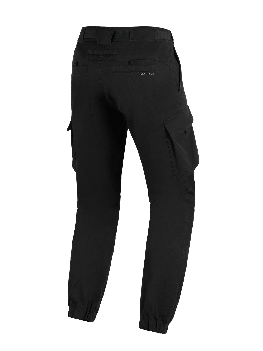 Alpinestars Flex-AST Cargo Pants, pretas, vista traseira de três quartos, calças de motociclismo urbanas com bolsos cargo laterais grandes, bainhas elásticas e logótipo subtil no bolso traseiro.