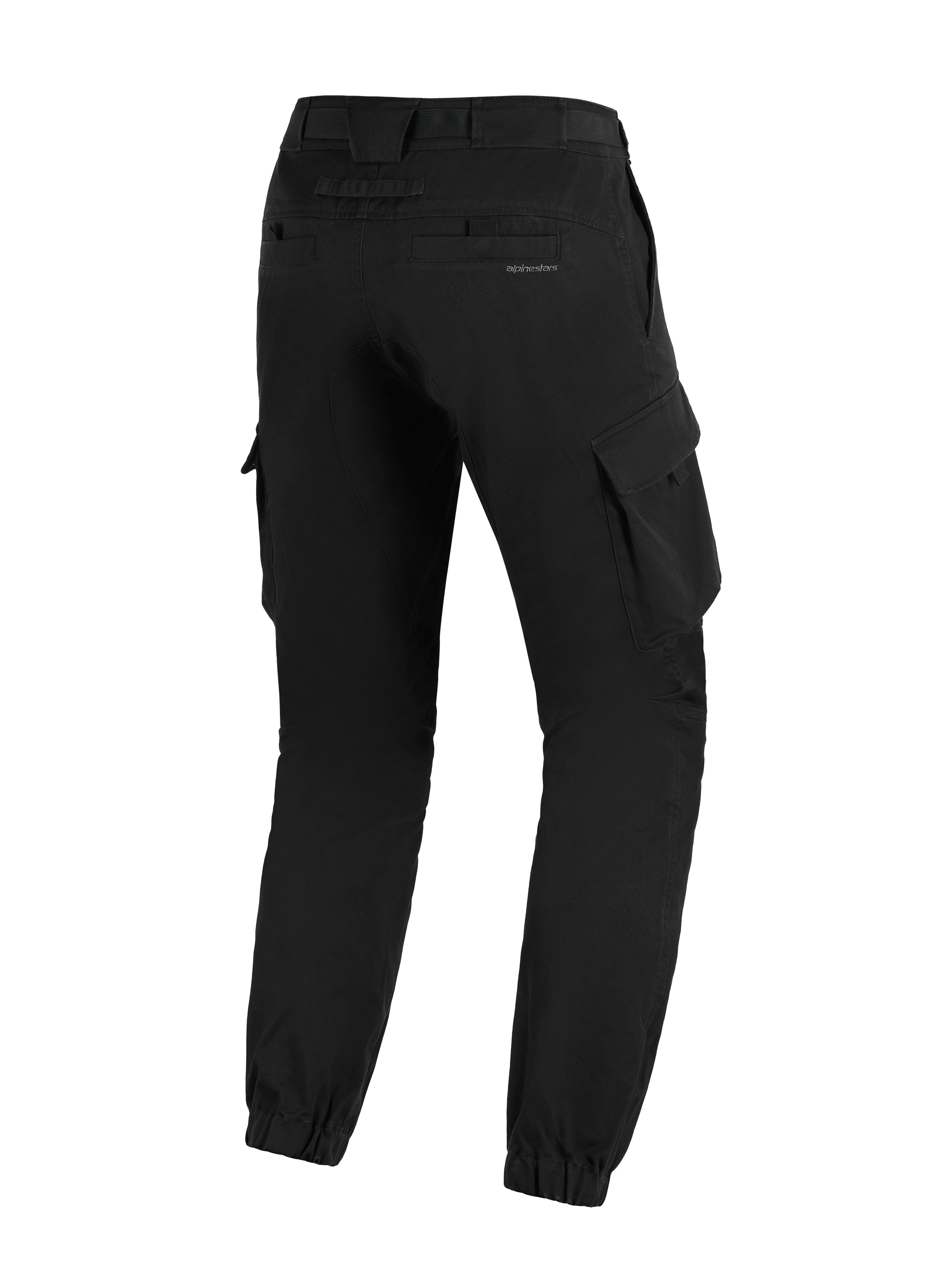 Alpinestars Flex-AST Cargo Pants, pretas, vista traseira de três quartos, calças de motociclismo urbanas com bolsos cargo laterais grandes, bainhas elásticas e logótipo subtil no bolso traseiro.