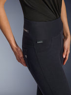 Alpinestars Stella Flex-Ast Leggings, leggings de motociclismo para mulher, pretas, grande plano da cintura subida e da zona da anca com etiquetas de marca subtis, design urbano elegante para condução em estrada