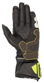 Luvas Alpinestars GP Tech V2, Preto e Amarelo Fluo, vista da palma mostrando a construção em couro de canguru, painéis de aderência reforçados com costuras amarelas, punho ergonómico com protetores em amarelo fluo e tira 'SAFE RETENTION', equipamento profissional de motociclismo de corrida