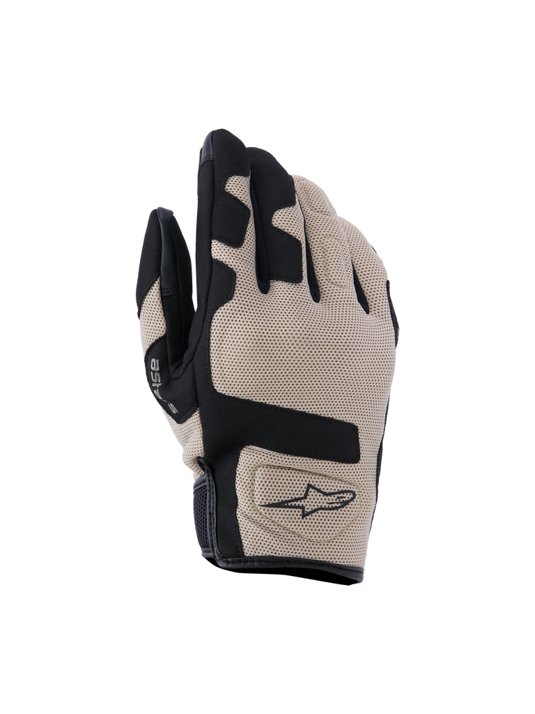 Alpinestars Ignite Gloves, luvas de moto unissexo, bege e pretas, tecido texturizado respirável com perfurações, acentos pretos nos dedos e palma, logótipo na zona do pulso, design ergonómico para conforto e aderência