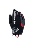 Luvas Alpinestars Durack, luvas de motociclismo, pretas com detalhes em cinzento escuro e vermelho vivo, apresentando dorso em têxtil texturizado, proteção dividida dos nós dos dedos em cinzento, logótipo Alpinestars branco no dedo indicador e logótipo da estrela no punho em neoprene.