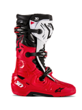 Botas Alpinestars Tech 10 Enduro, botas de motocross todo-o-terreno, vermelho vivo, preto e branco, vista de perfil lateral, sistema de fecho triplo de fivelas, painéis protetores robustos, sola especializada para enduro, logótipo Astars